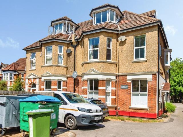 Flat for sale in Banister's Park, City Of Southampton