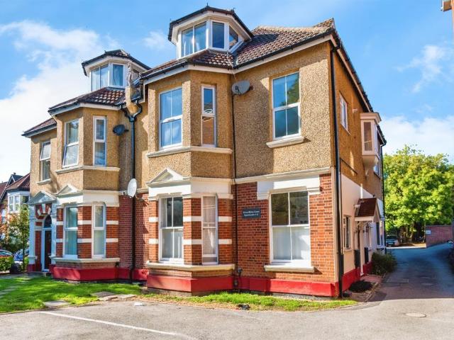 Flat for sale in Banister's Park, Isle Of Man