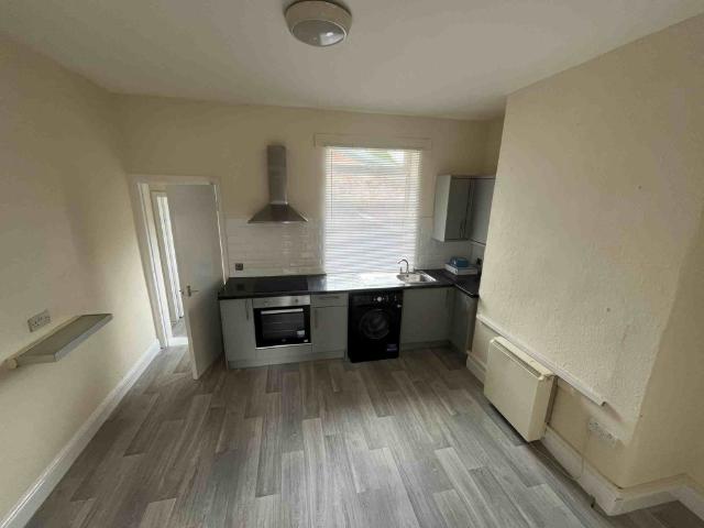 Studio for rent in Potters Corner, East Midlands
