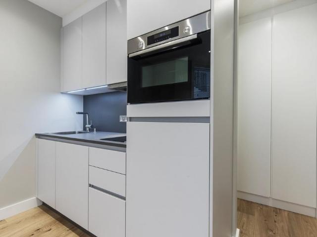 Flat for rent in Earl's Court, Greater London