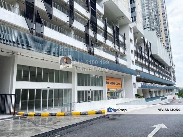 Shop for rent in Kajang, Langat