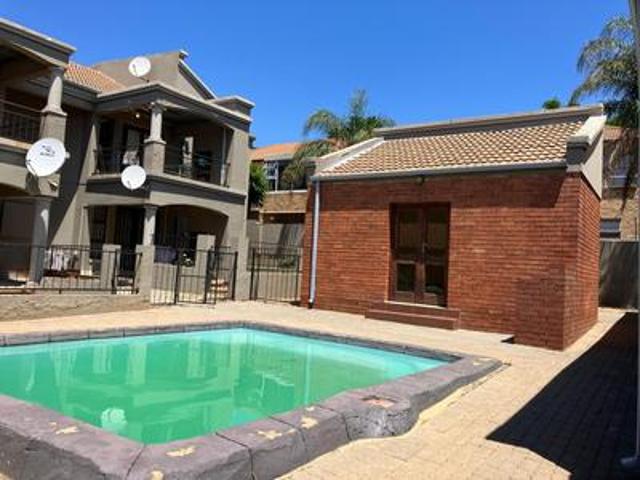 House for sale in Roodepoort, Gauteng