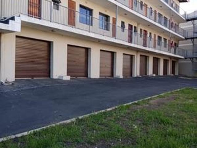 Apartment for sale in KwaMashu, Kwazulu-natal
