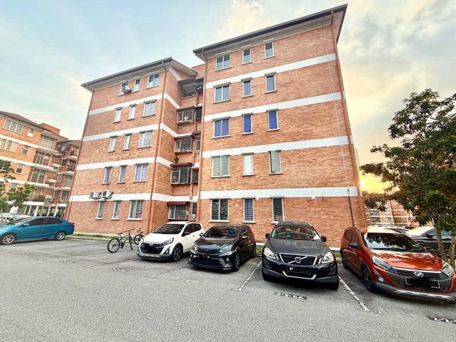Apartment for sale in Petaling, Alam Impian