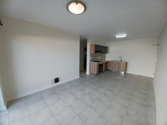 Apartment for rent in Gordon's Bay, Western Cape