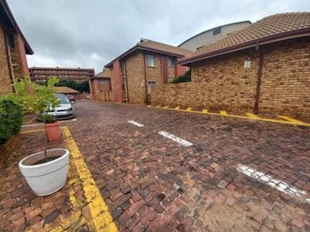 Townhouse for rent in Centurion, Gauteng