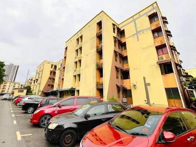 Apartment for sale in Country Heights Damansara, Kuala Lumpur