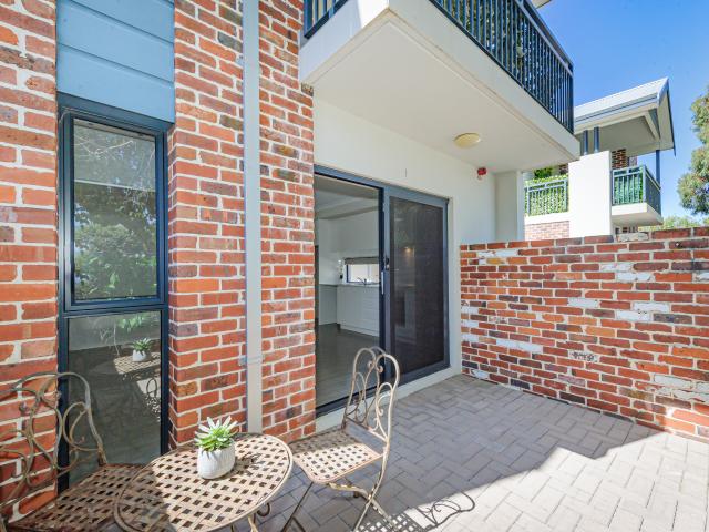 Townhouse for sale in Midland, Western Australia