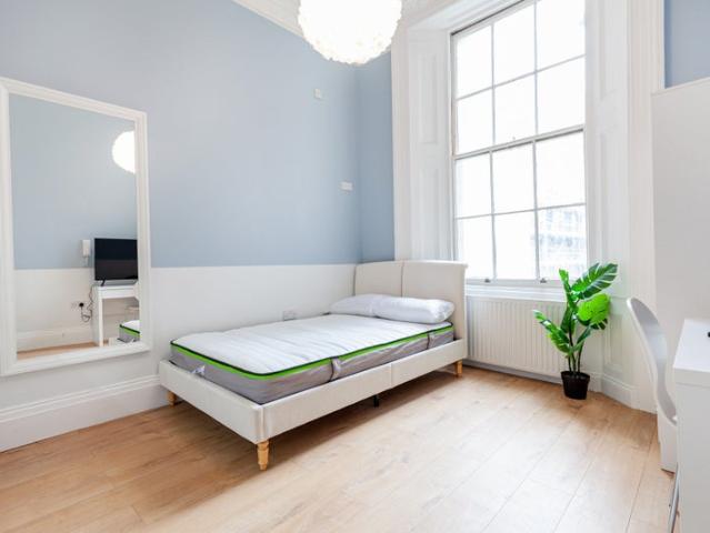 Apartment for rent in Kensal Town, Bayswater