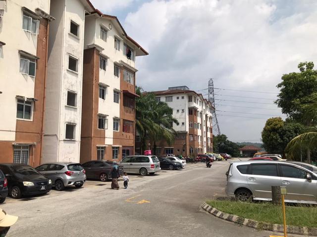 Apartment for sale in Kajang, Langat