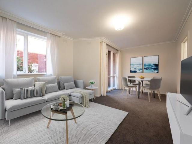 Apartment for rent in Middle Park, Melbourne