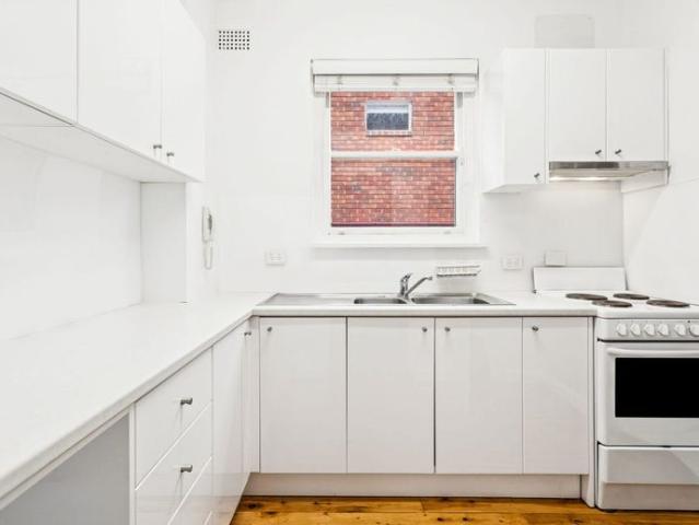 Apartment for rent in Lower North Shore, Sydney