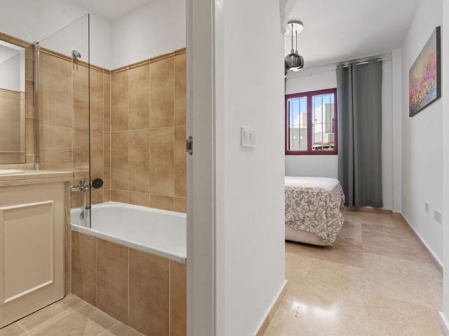 Apartamento en alquiler en Casares, La Perla de Bahía