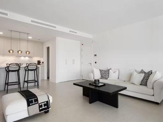 Apartamento en alquiler en Benahavís, La Quinta