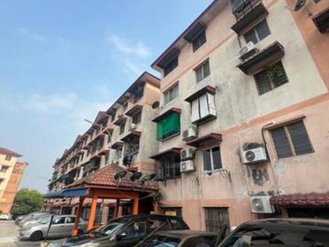 Apartment for sale in Petaling, Damansara Damai