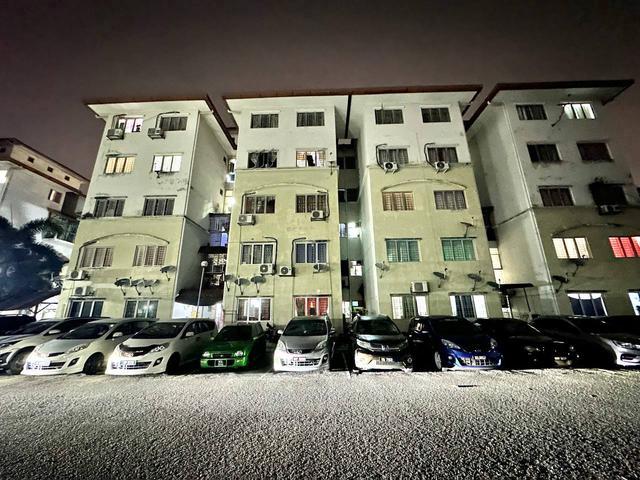 Apartment for sale in Kajang, Langat