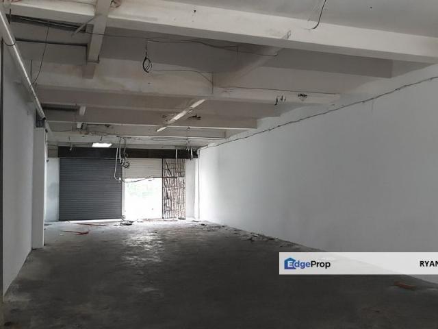 Shop for sale in Langat, Selangor