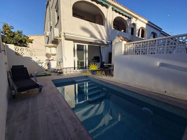 Piso en alquiler en Mercat, Alicante