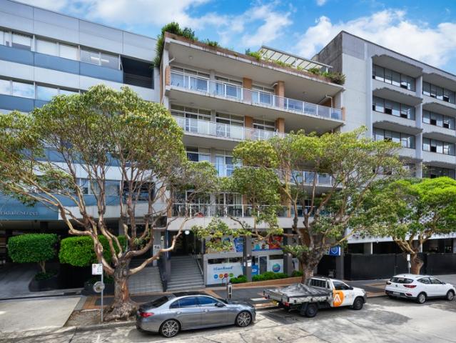 Retail for rent in Willoughby, New South Wales