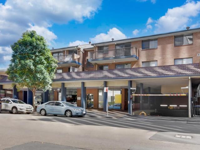 Retail for rent in Sydney, New South Wales