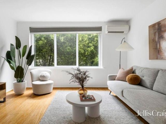 Apartment for sale in Mount Richmond, Victoria