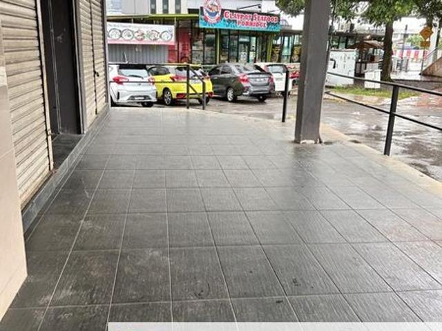 Shop for rent in Kuching