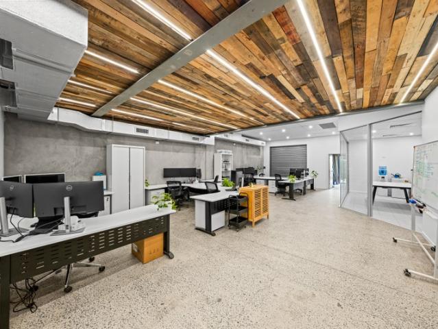 Office for rent in Toombul, Queensland