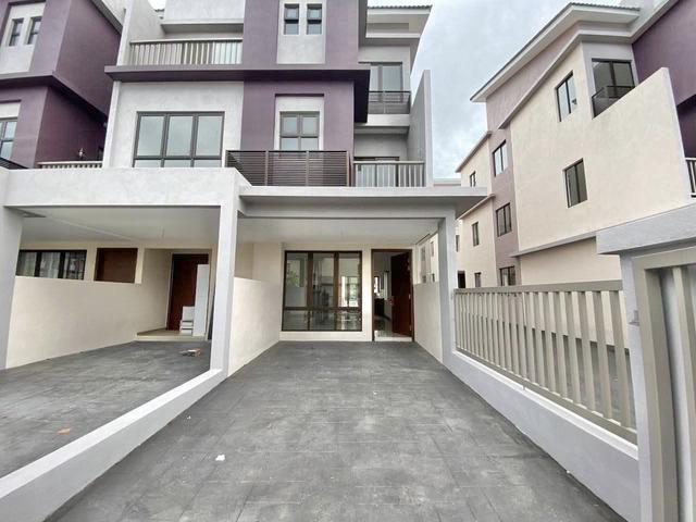 Townhouse for rent in Kajang, Langat