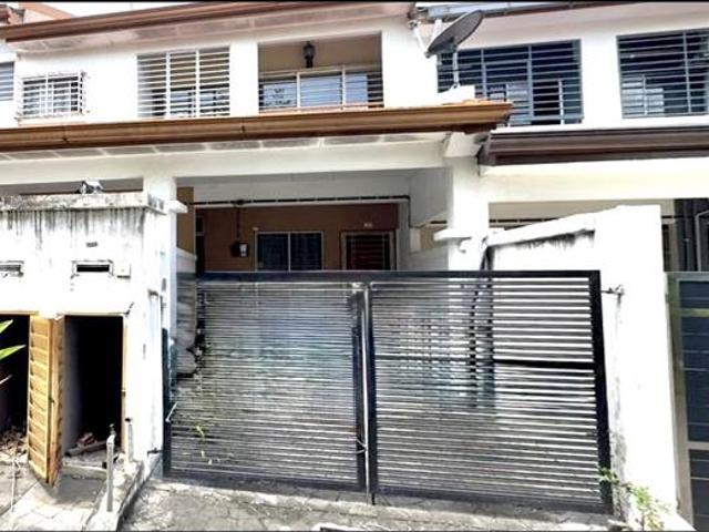 Townhouse for sale in Bandar Damai Perdana, Selangor