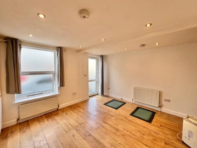 Apartment for rent in Portslade Village, Brighton & Hove