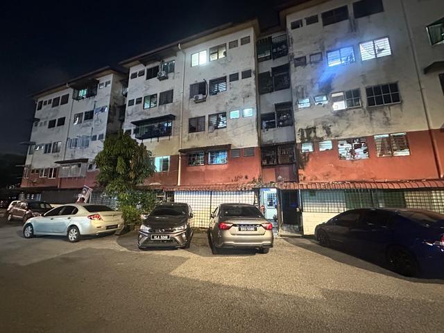 Flat for sale in Petaling, Damansara Damai