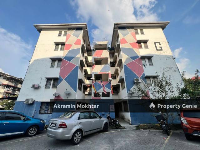 Flat for sale in Selayang, Selangor
