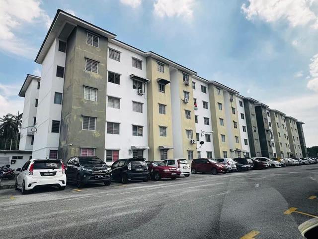 Flat for sale in Wellesley, Penang