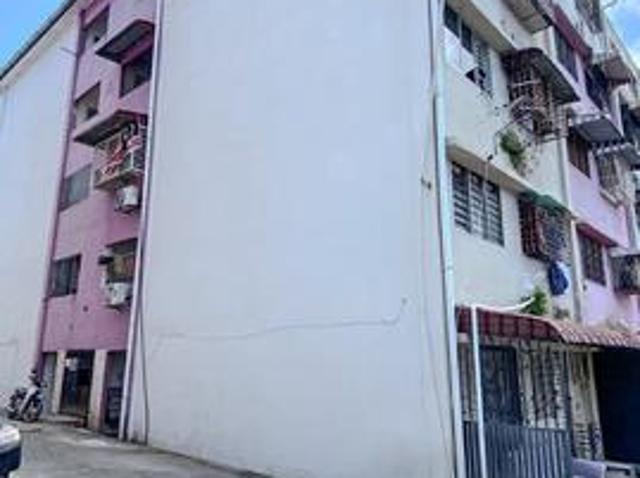 Flat for sale in Kajang, Langat