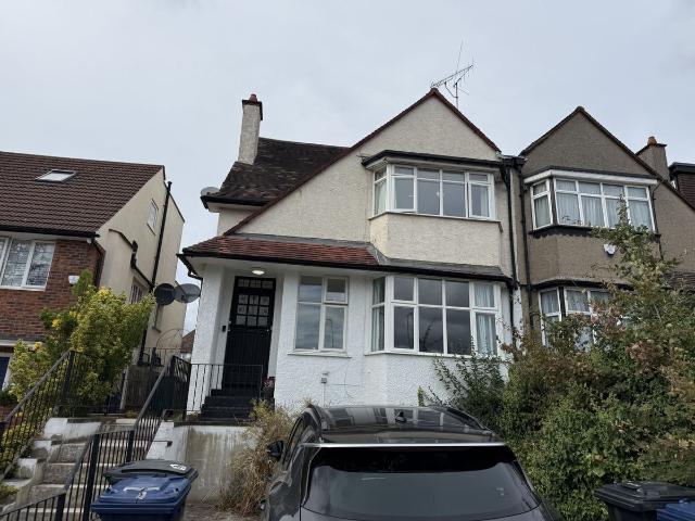 Apartment for rent in London Borough of Barnet, Greater London