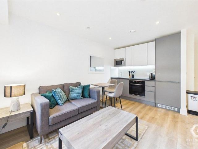 Apartment for rent in Blackwell, Mid Sussex