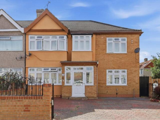 Apartment for rent in Greater London