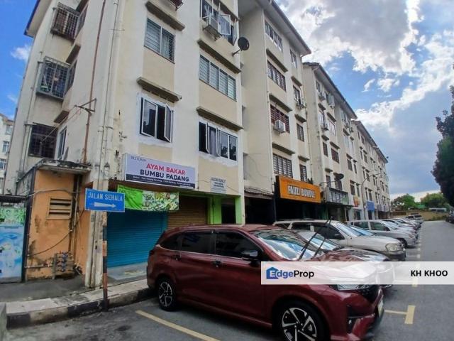 Shop for rent in Petaling, Subang Jaya