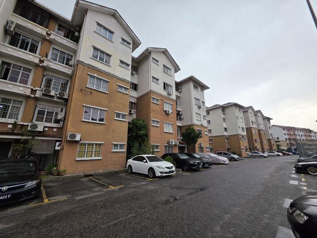 Apartment for sale in Petaling, Damansara Damai