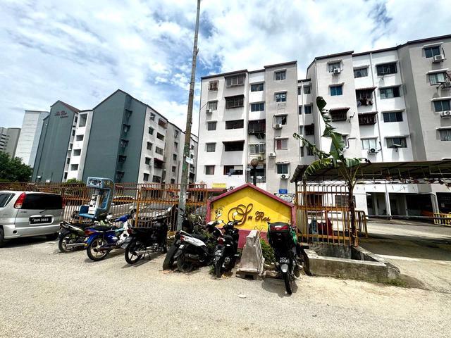 Apartment for sale in Kajang, Langat