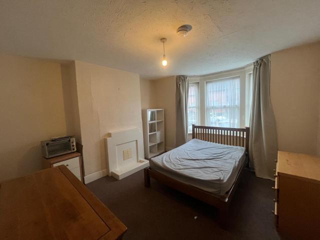Room for rent in Midway, Kent
