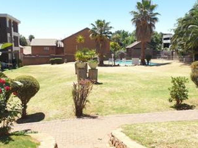 Apartment for sale in Oriel, City of Ekurhuleni Metropolitan Municipality