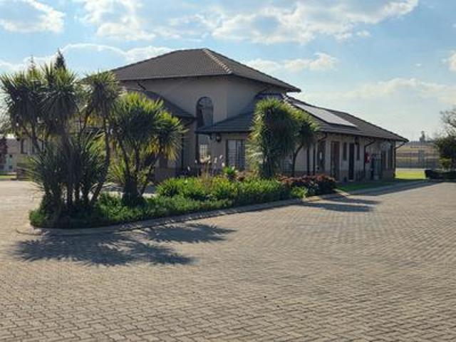 Townhouse for sale in Ekurhuleni, Gauteng
