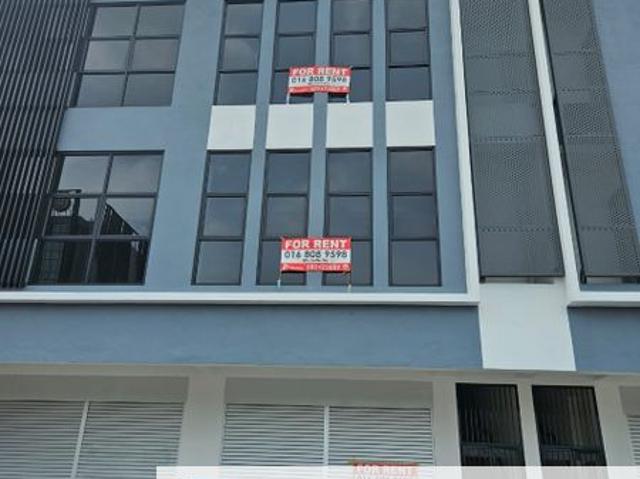 Shop for rent in Kuching