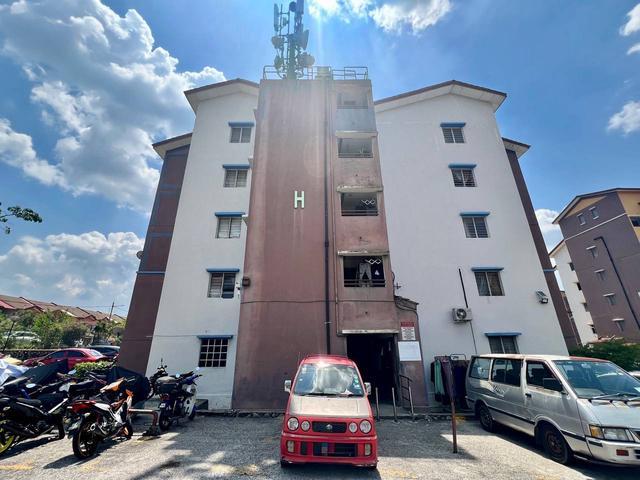 Apartment for sale in Sungai Buloh, Petaling