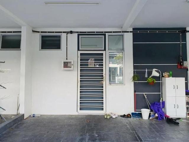 Townhouse for sale in Tanjong Sepat, Selangor