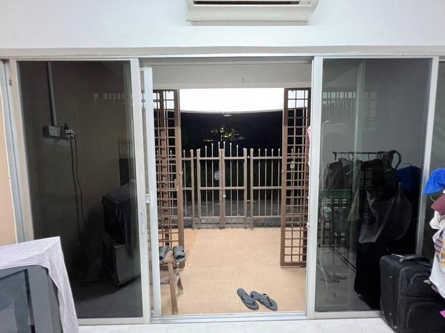 Flat for sale in Malaka