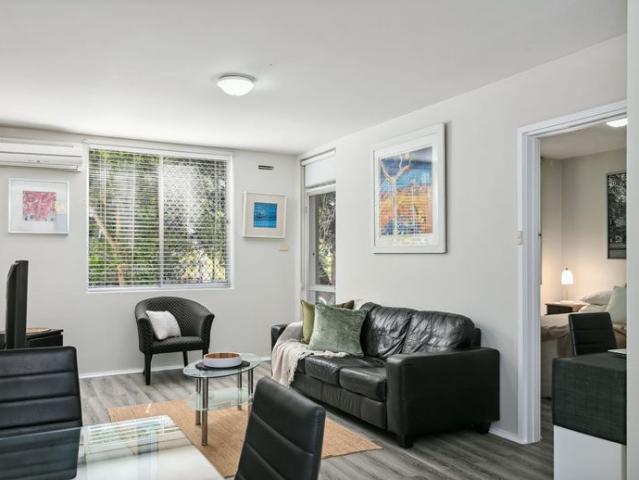 Apartment for rent in Daglish, Western Australia