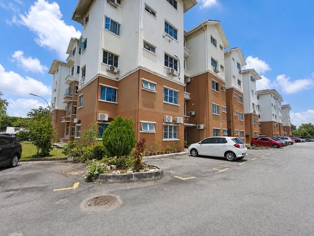 Apartment for sale in Petaling, Damansara Damai