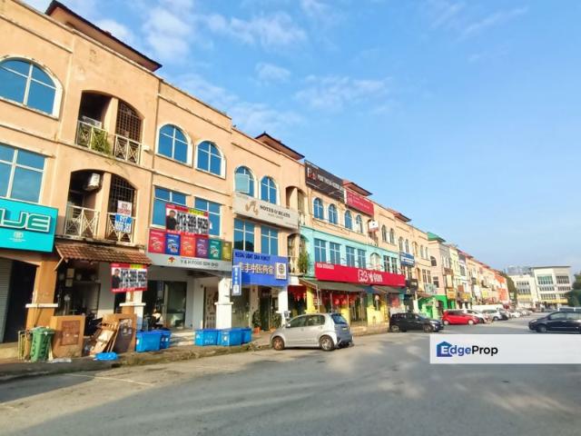 Shop for rent in Petaling, Subang Jaya